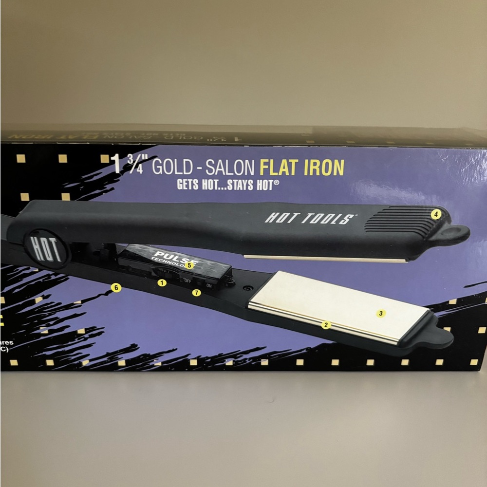 Gold and Black Professional Hair Straightener